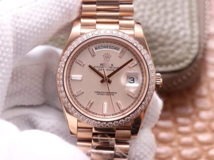 1:1 SUPER REPLICA ROLEX DAY DATE M228345RBR-0007 EW FACTORY DIAMOND-SET BEZEL