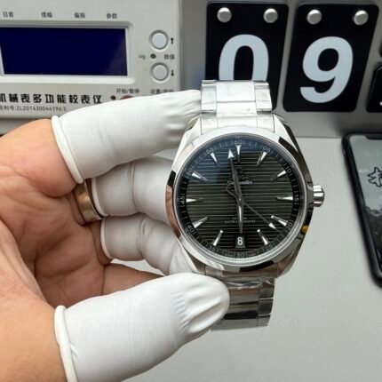 1:1 SUPER REPLICA OMEGA SEAMASTER AQUA TERRA
